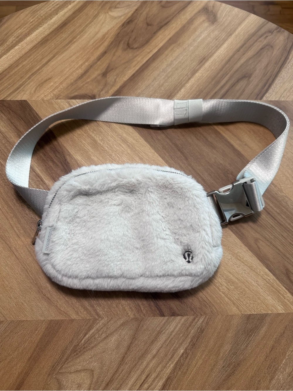 Lululemon Everywhere belt bag cream Sherpa plush fleece crossbody fanny pack